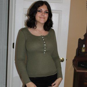 Old Navy Cutest super long sleeve shirt